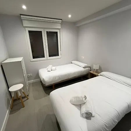 124c 2 By R2r Consulting * Χιχόν