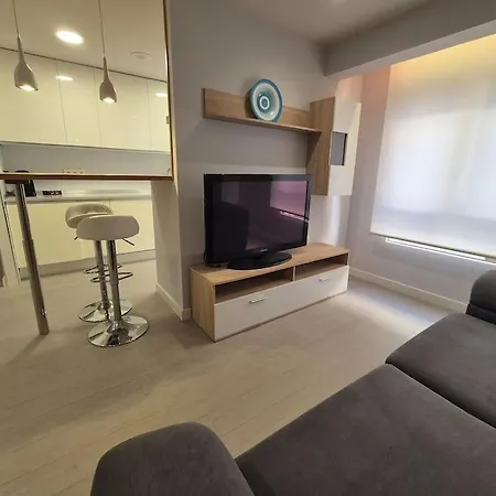 R2R - Apartamento 2 Dormitorios - 124C شقة *